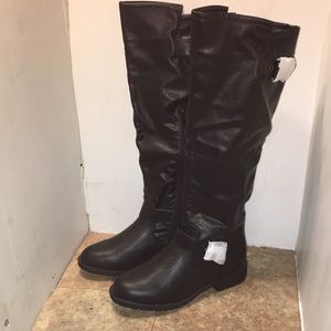 Nwot Charlotte Russe boots sz 7